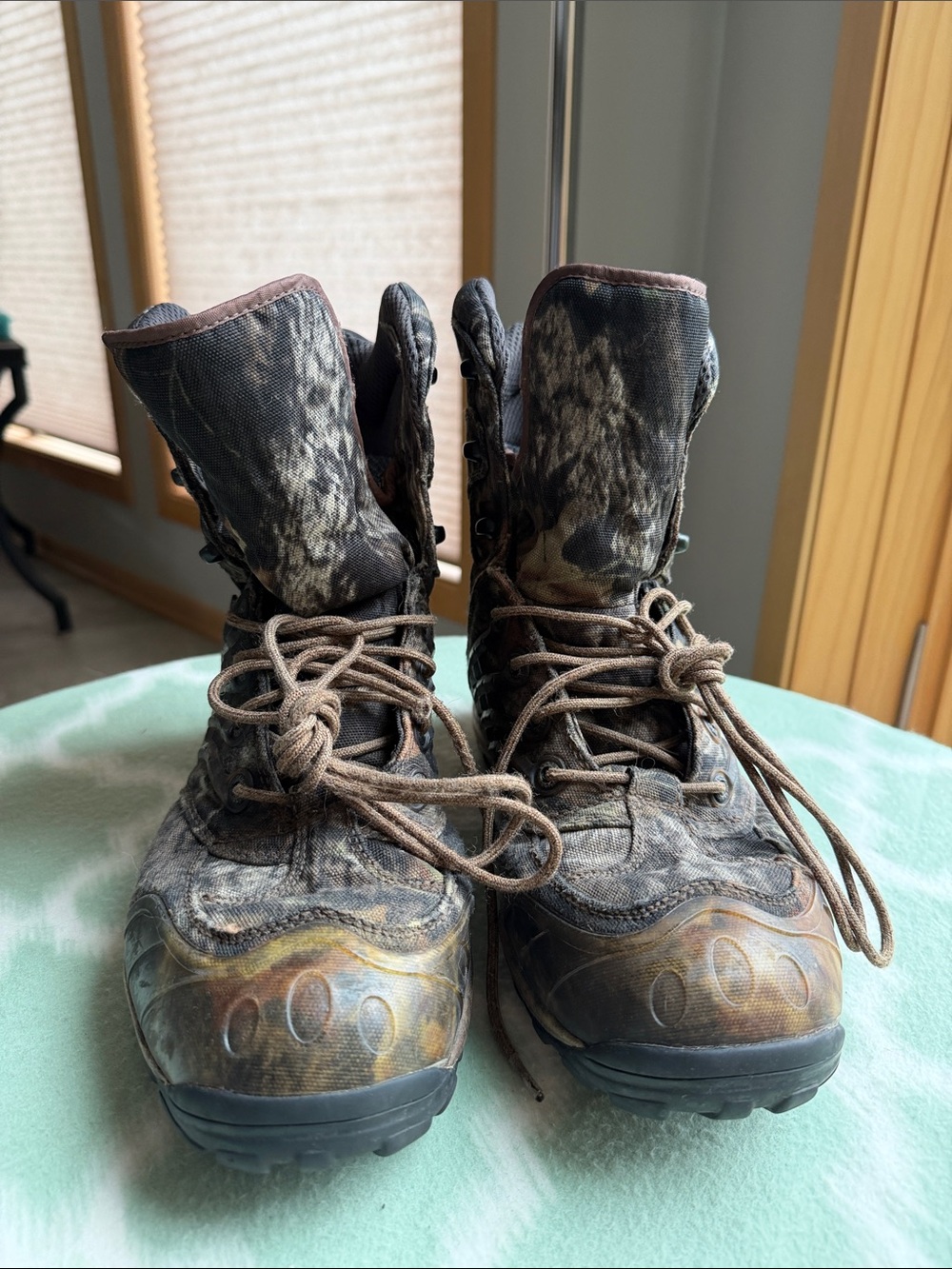 Cabela's Men’s Camo Lace up Boots in Brown - size 12 D